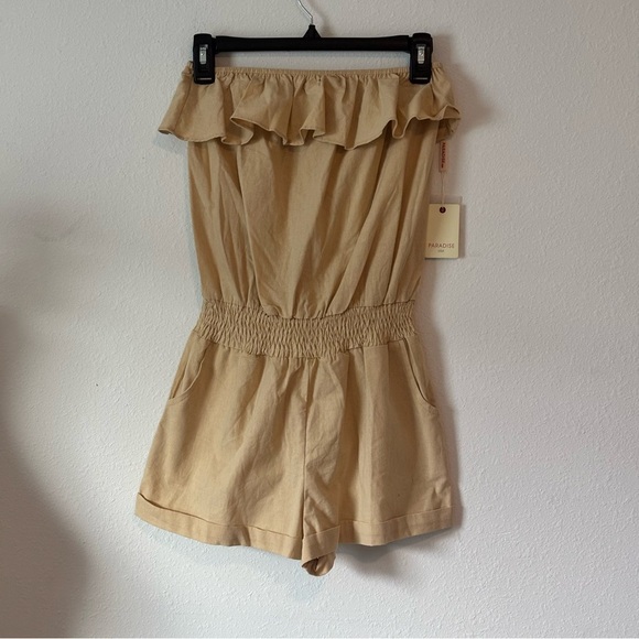 Womens Paradise Off Shoulder Ruffle Romper Small NWT - Picture 2 of 7